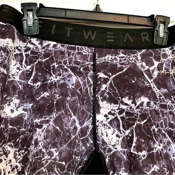 FITWEAR FASHION - NWT- L Sz 10 Marbled Leggings w/Black Trim. Soft & Sculpting - Picture 5 of 13